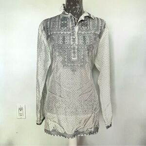 Biya by Johnny was Gray and White embroidered blouse